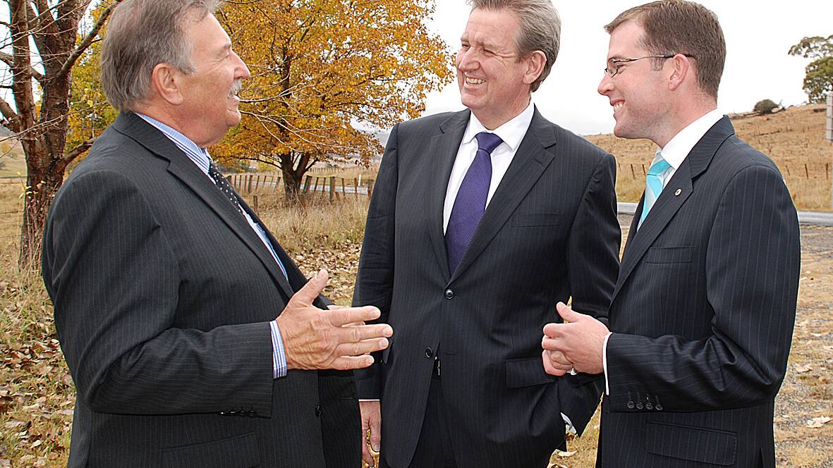 Happier times for Mr O’Farrell in Guyra last year  
prior to the Northern Tablelands by-election