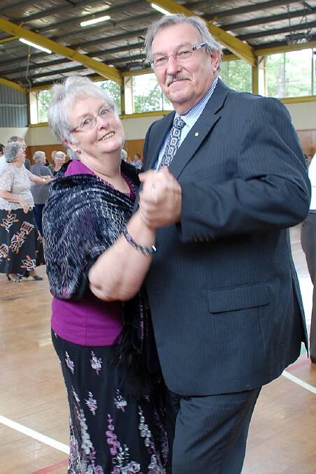 Councillors Vickery and Hietbrink took to the dance floor