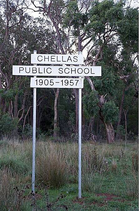 Sign marks 
the spot of 
former school