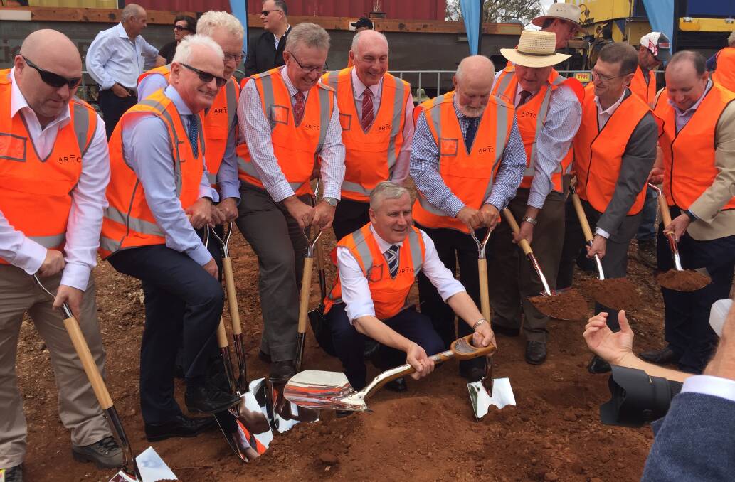 Deputy Prime Minister Michael McCormack leads a host of dignitaries in the first sod turn of the Inland Rail project.