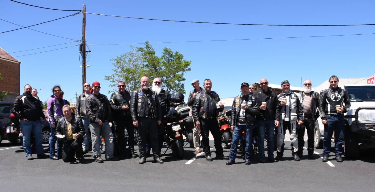 BLACK DOG RIDE: Around 35 bikes stopped by Smeatons Bakery in Glen Innes on Tuesday morning. Photo: Rachel Baxter.
