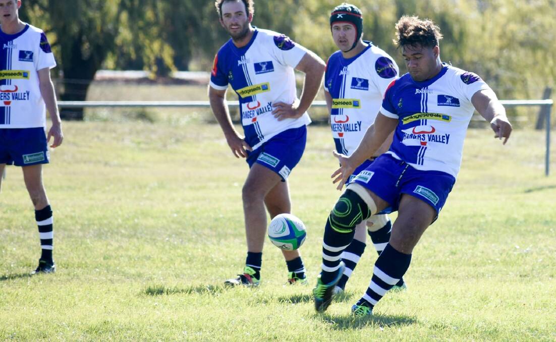 MAKING A MOVE: Alipate Kaufana is one of the four Guyra locals who are playing for the Glen Innes Elks this season. Photo: Brenton Hodge. 