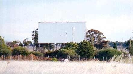 The Westview Drive in at Dubbo languishing before being reopened. 