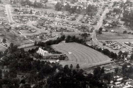 Skyline Drive-In opened in 1957, and closed in 1984 in Sydney's Fairfield West. Photo; cinema treasures.