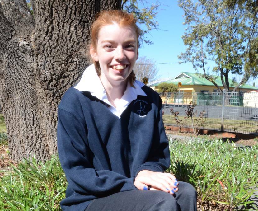 Inverell teen Amber Dennis will be New England's first teenager with cerebral palsy to climb Mount Kosciuszko, for the Krazy Kosci Klimb.